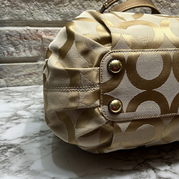 Coach Op Art Canvas Shoulder Bag 13880 Beige Gold Metallic In GUC. - Picture 12 of 14